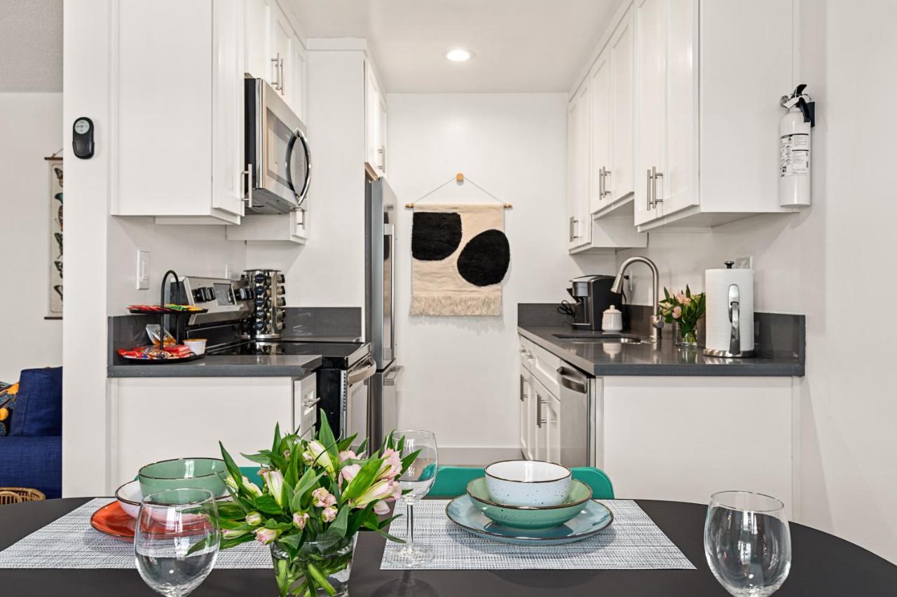 East Village Arts District, King Suite With Sofa Bed Nrp23-01221 Лонг Бийч Екстериор снимка